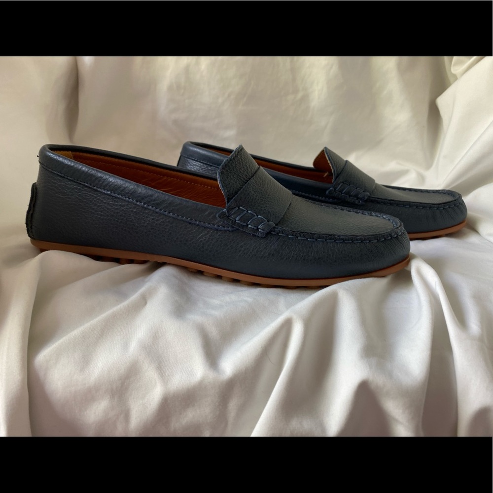 Never worn navy Aquatalia loafers